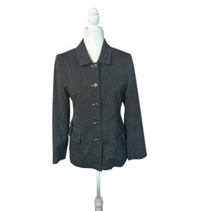 Gray Tailored Blazer with Classic Collar